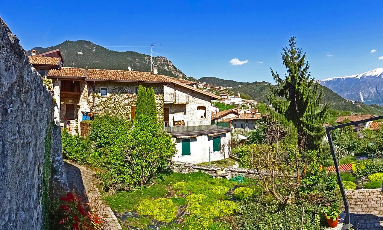 Rustico Colonna House By Gardadomusmea Διαμέρισμα Vesio Εξωτερικό φωτογραφία